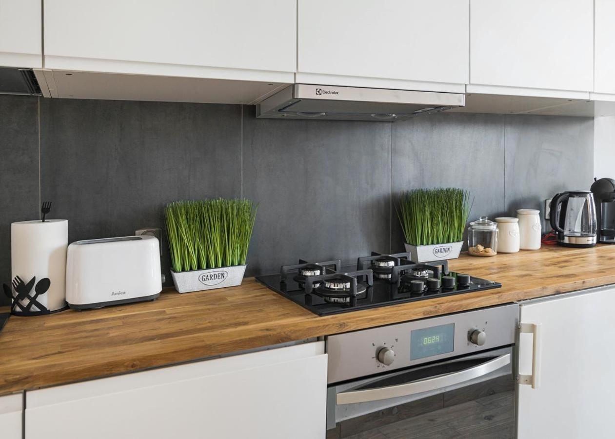 Cozy Apartment In The Centre Of Warsaw, Metro, Wi-Fi - By Hik Apartments Zewnętrze zdjęcie